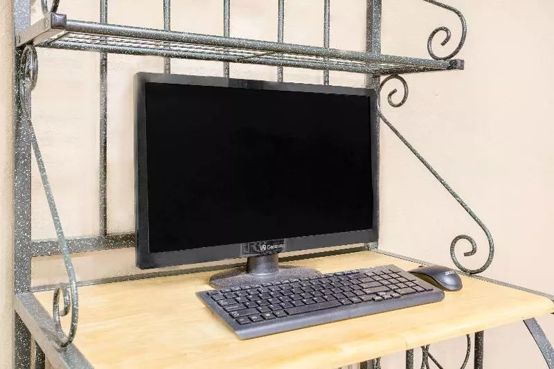 Boarders Inn & Suites By Cobblestone Hotels Waterloo Cedar Falls