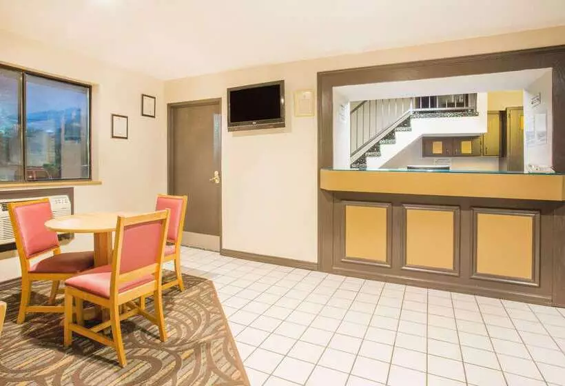 فندق Super 8 By Wyndham Lexington Va