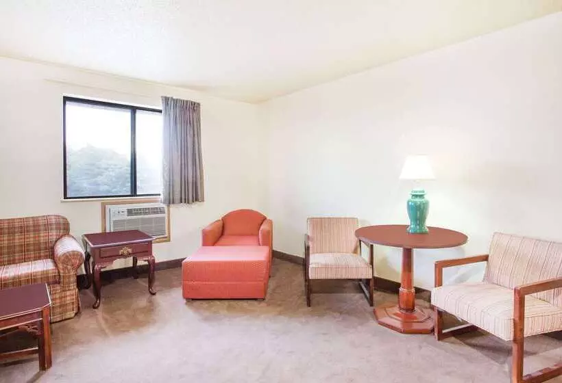 فندق Super 8 By Wyndham Lexington Va