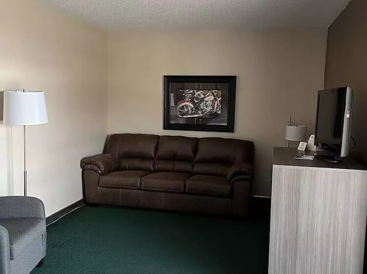 Отель Super 8 By Wyndham Sturgis