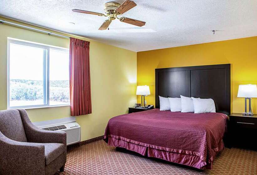 Motel Rodeway Inn & Suites