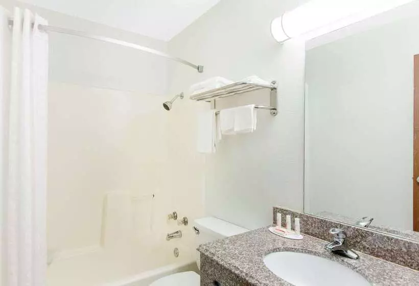 모텔 Super 8 By Wyndham Sallisaw