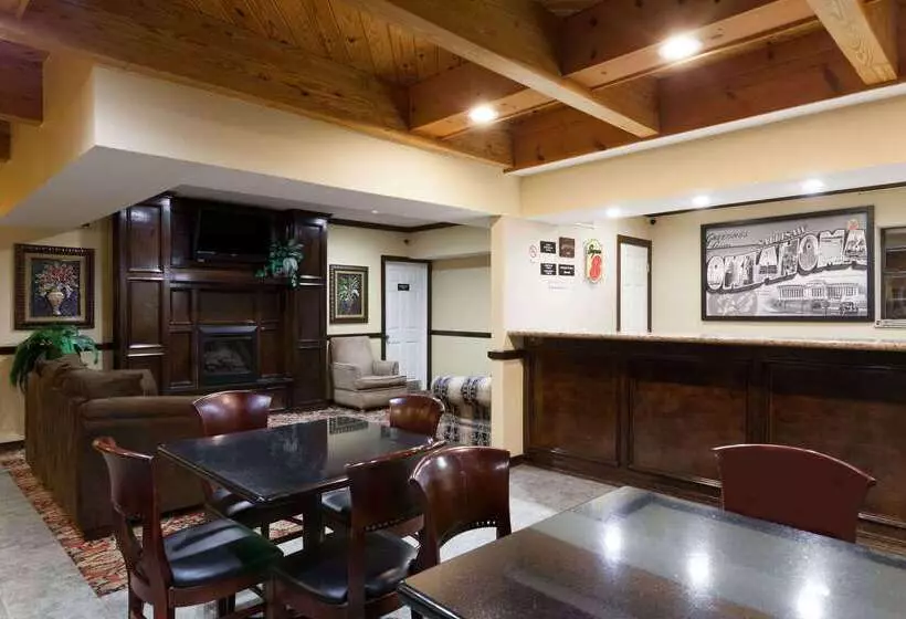 모텔 Super 8 By Wyndham Sallisaw