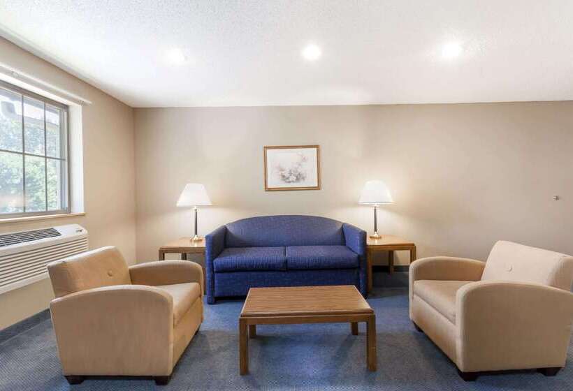 Мотель Super 8 By Wyndham Stroudsburg