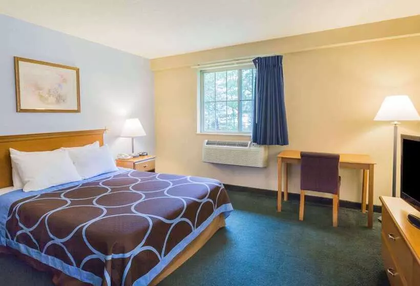 汽车旅馆 Super 8 By Wyndham Stroudsburg