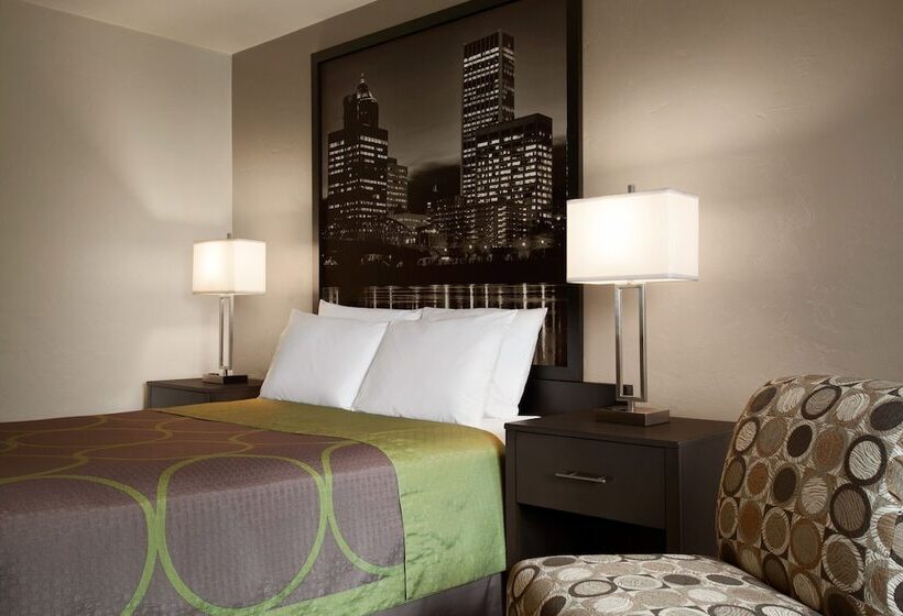 Мотель Super 8 By Wyndham Woodburn