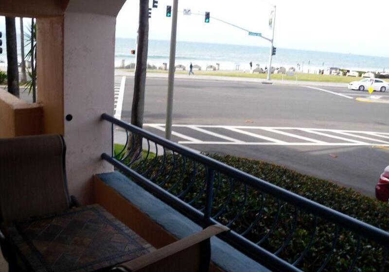 استراحتگاه Tamarack Beach