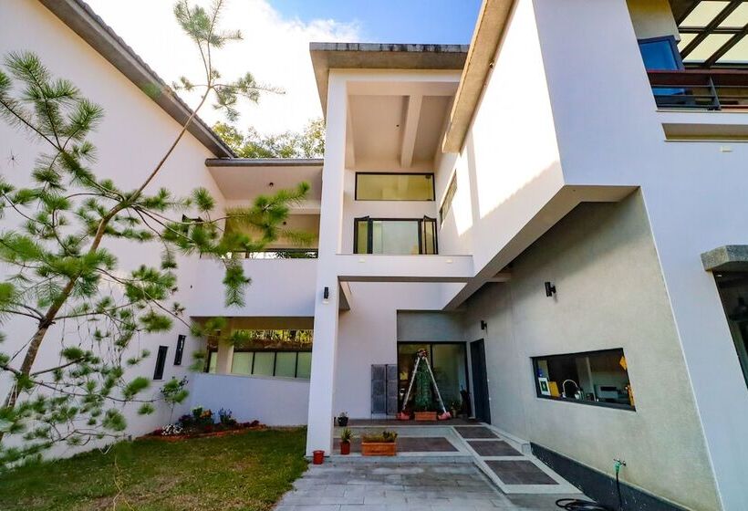 تختخواب و صبحانه Yanyu Resort