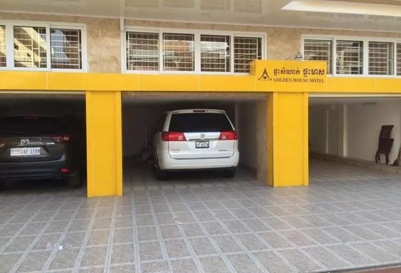 Golden House Motel