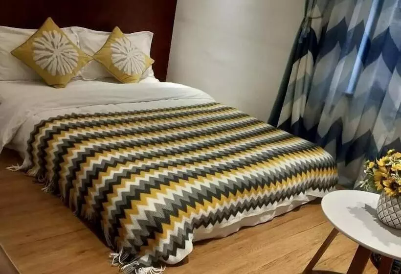 Hotelli Four Seasons Themed