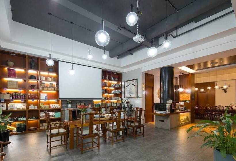 فندق Four Seasons Themed