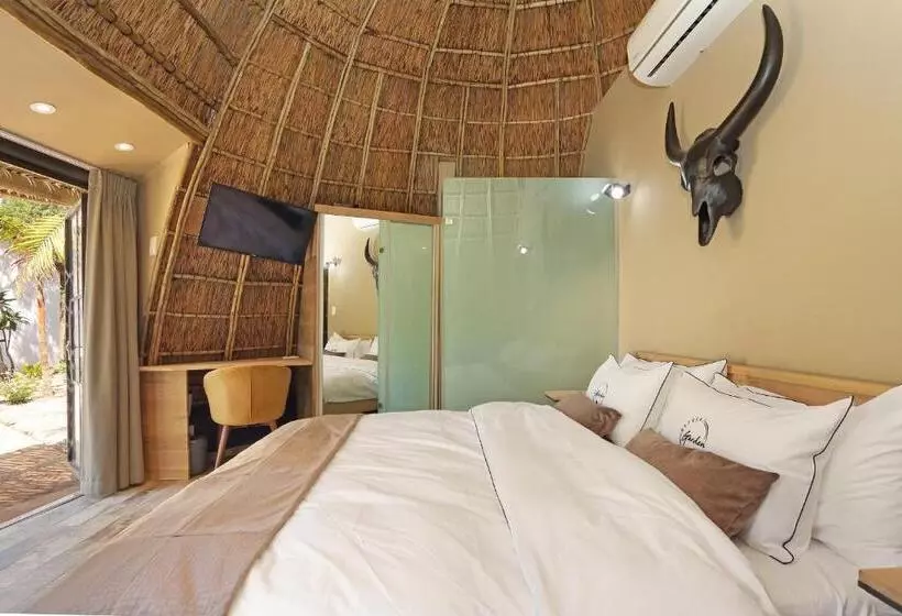 Hotelli Garden Retreat Guest House