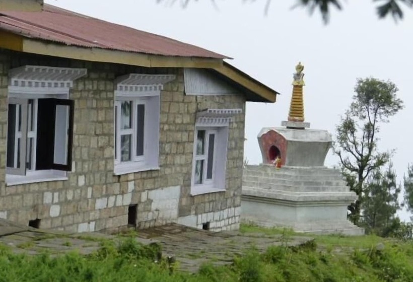 בית מלון כפרי Lukla Airport Resort, Lukla