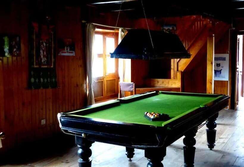 בית מלון כפרי Lukla Airport Resort, Lukla