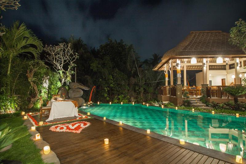 호텔 The Mudru Resort By Pramana Villas