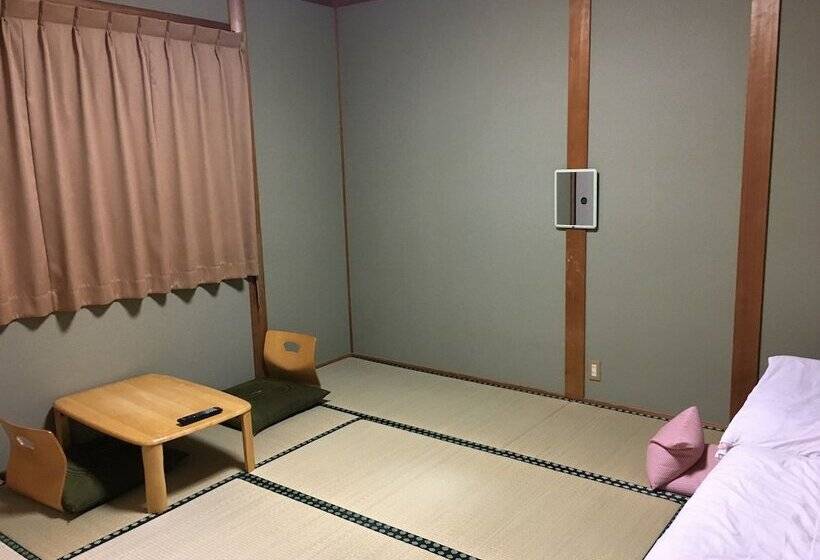 Рёкан Minshuku Sansui