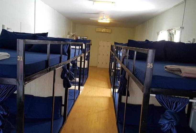 בית מלון כפרי Pu Rock Hostel