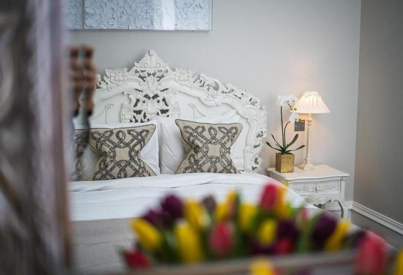 The Halcyon Hotel Apartments, Henry Street