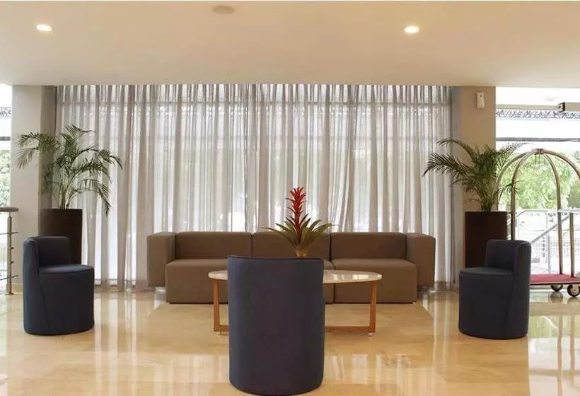 هتل Hesperia Maracay