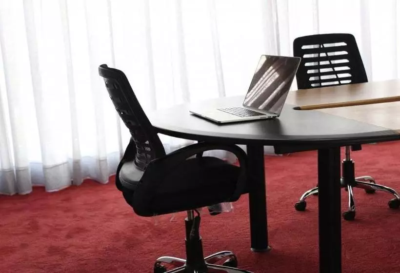 هتل Hesperia Maracay