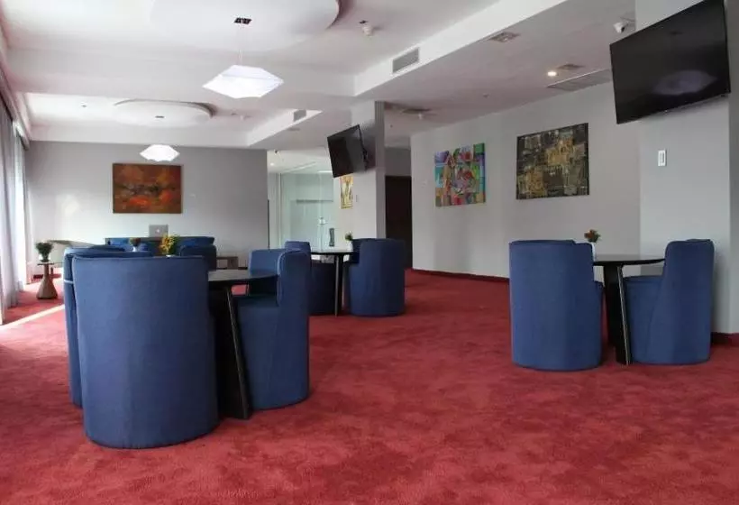 هتل Hesperia Maracay