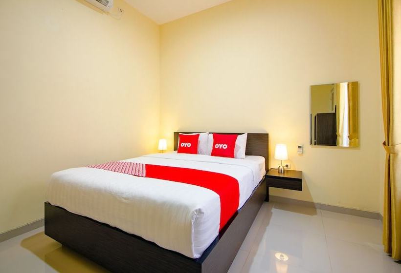 Отель Dalem Jongke Homestay By Oyo Rooms