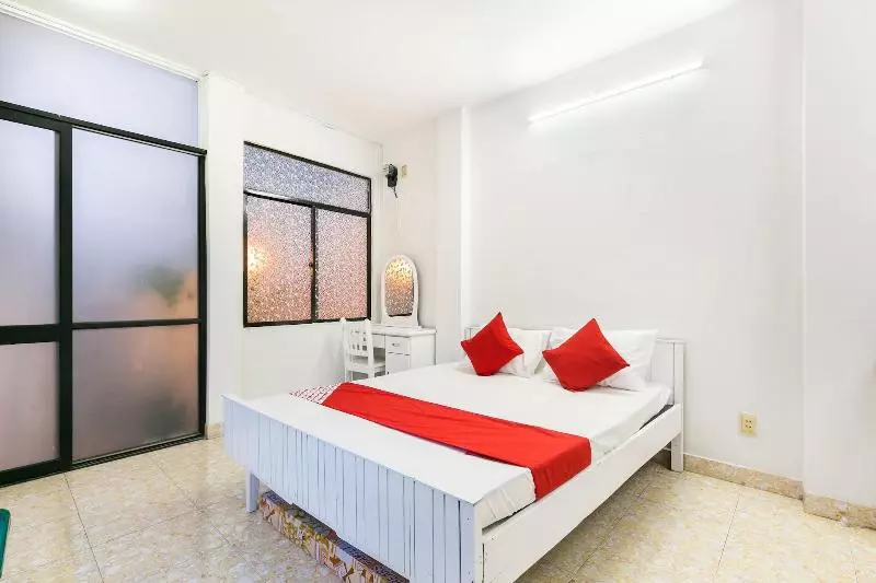 هتل Gaudi By Oyo Rooms