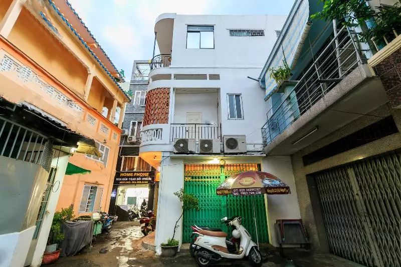 هتل Gaudi By Oyo Rooms