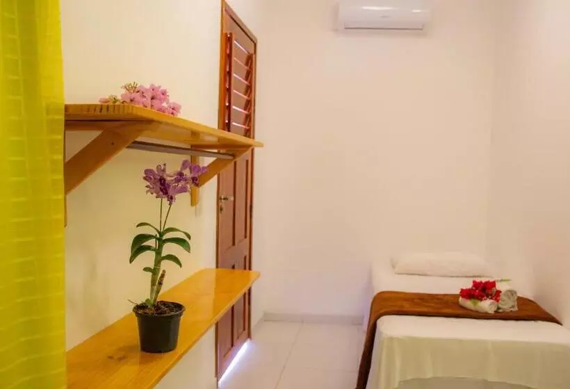 هتل Pousada Villa Flores