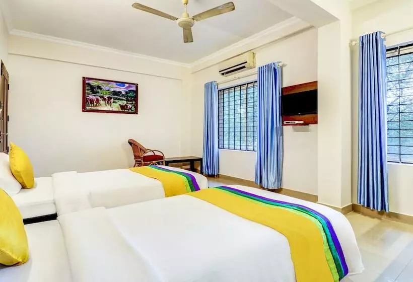 Itsy Hotels Ammu Regency