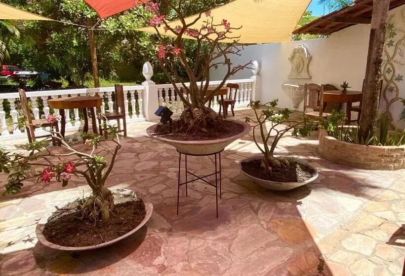 Majatalo Aqualuna Pousada