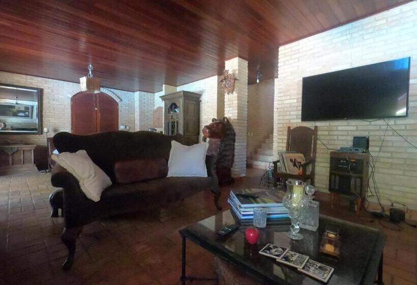 پانسیون Aqualuna Pousada