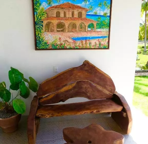 Majatalo Aqualuna Pousada