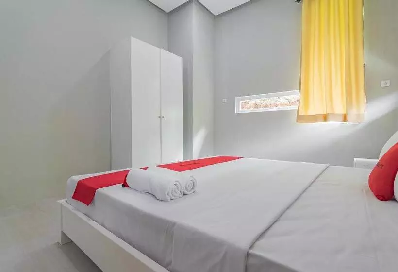 Majatalo Reddoorz Resort Syariah Near D Castello Ciater Subang