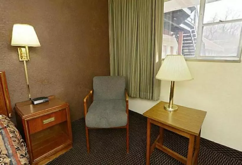 호텔 Country Hearth Inn Hannibal