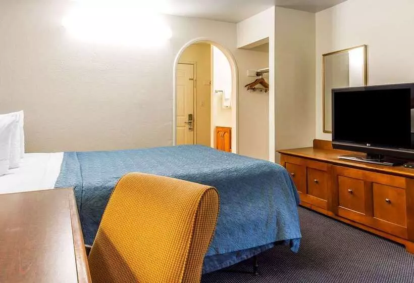 Отель Rodeway Inn