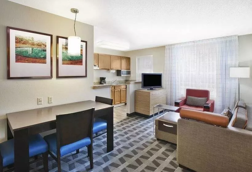 호텔 Towneplace Suites By Marriott Brookfield