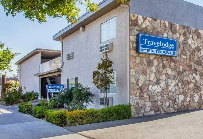 酒店 Travelodge By Wyndham Fresno Yosemite Area