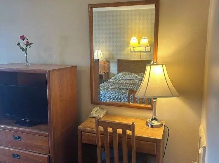 Motelli Budget Host Alexandria