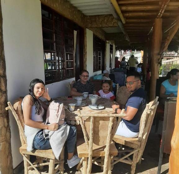 هتل Cabañas Guacari San Agustín Huila