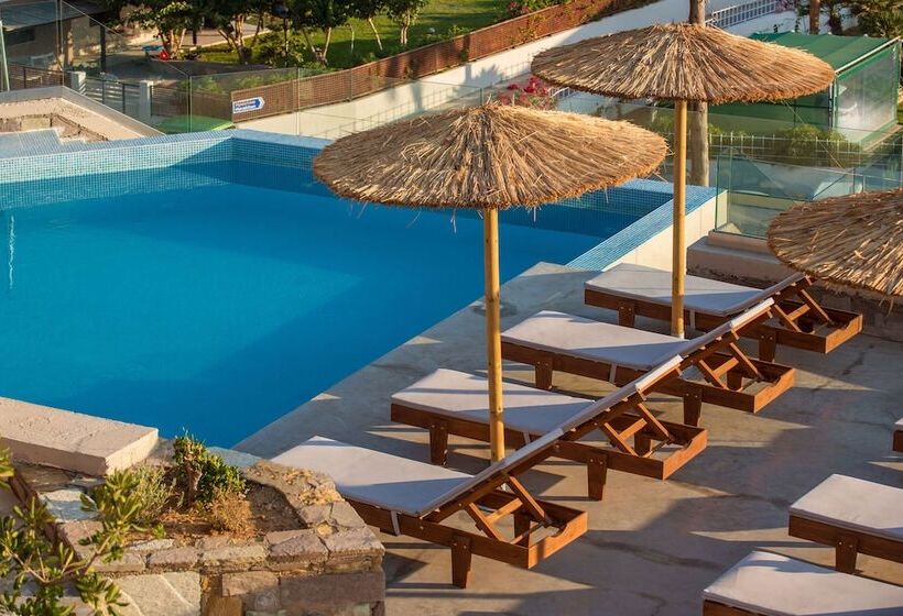 בית מלון כפרי Lygaria Beach