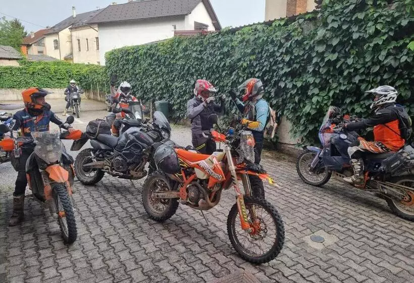 پانسیون City Bridge Guest House