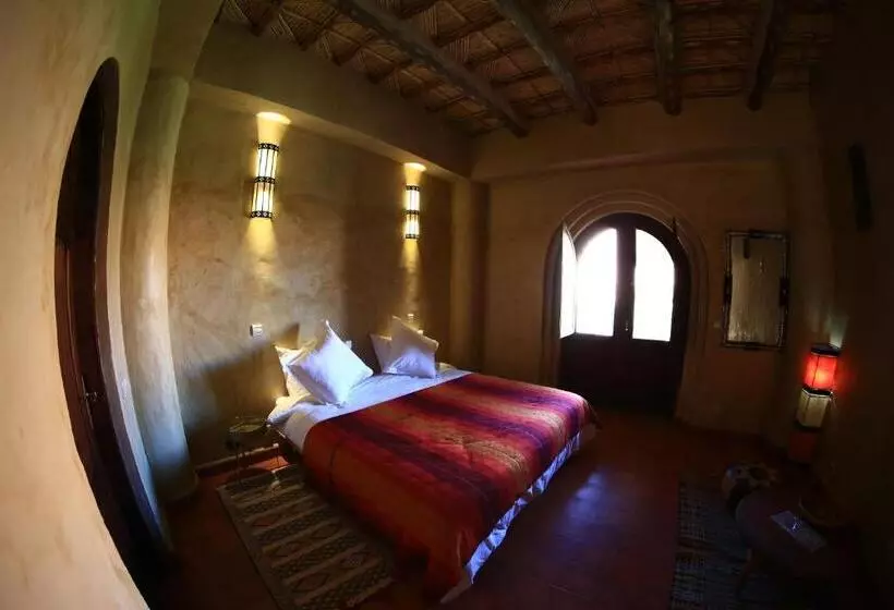 ペンション Kasbah Titrit & Spa