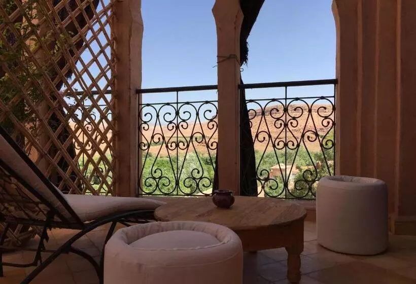 ペンション Kasbah Titrit & Spa