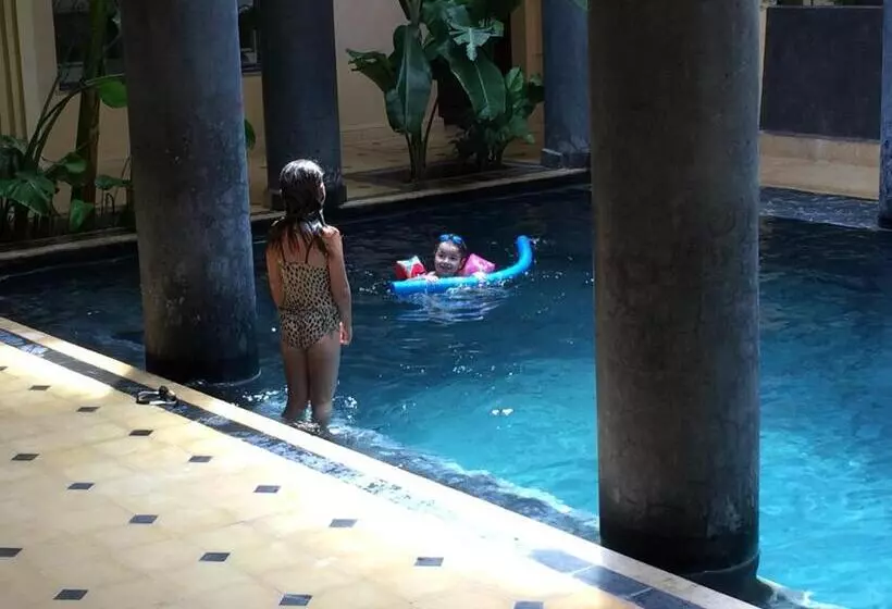 ペンション Kasbah Titrit & Spa