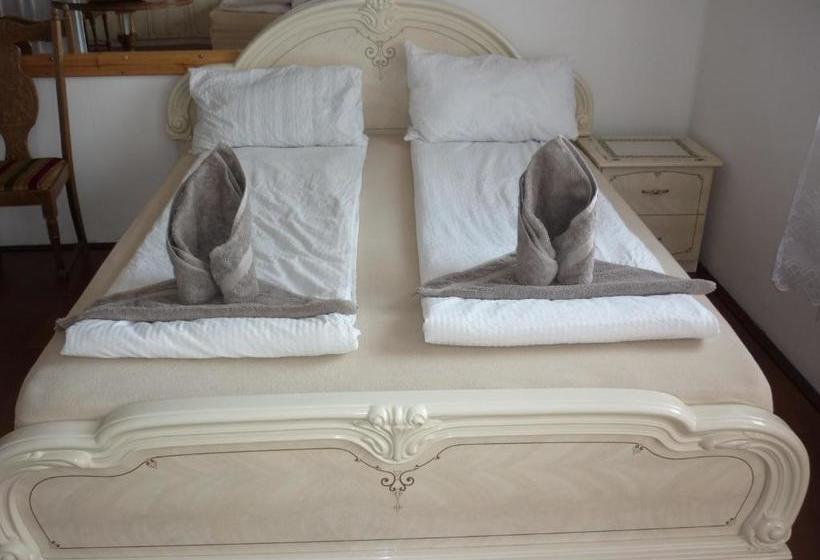 Пансион R1 Rolléder Apartman Ház