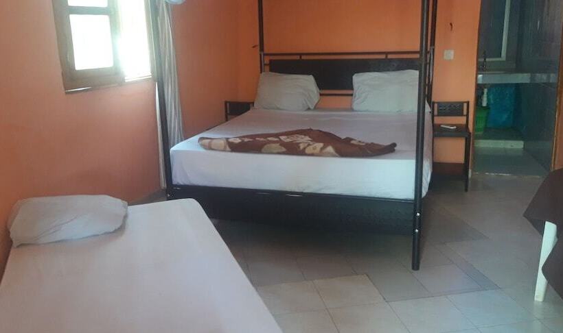 هتل Hôtel Arc En Ciel