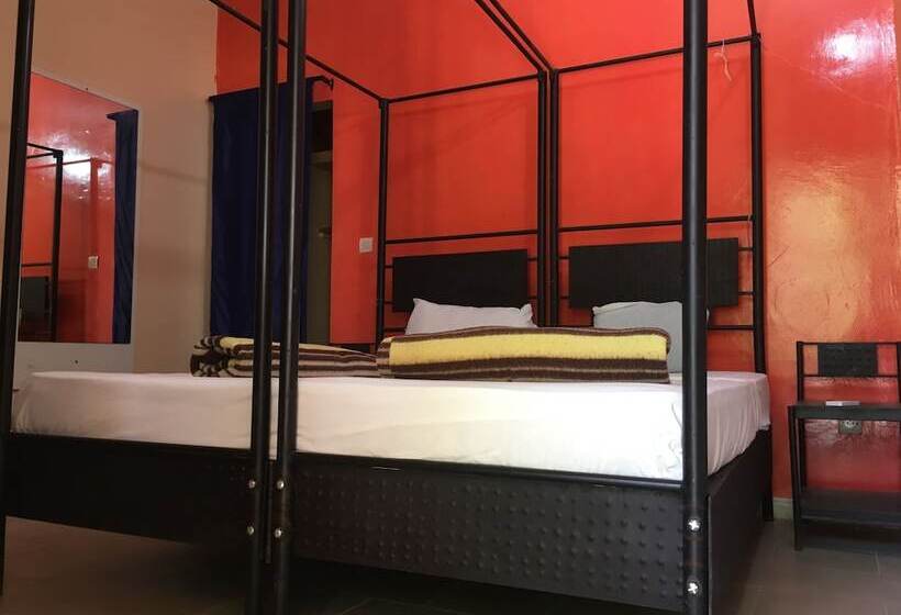 هتل Hôtel Arc En Ciel