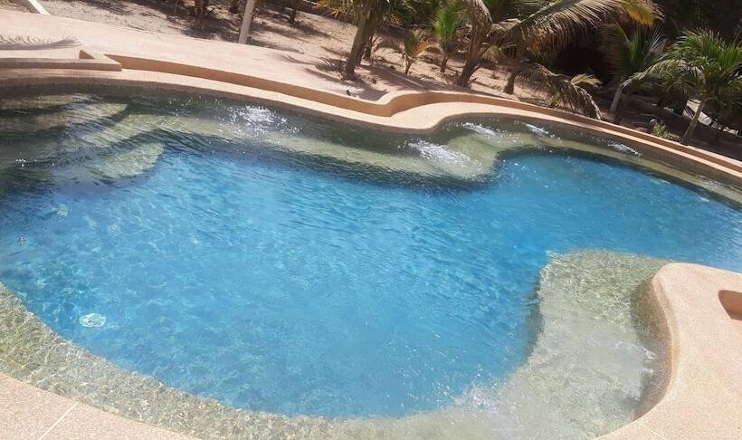 هتل Hôtel Arc En Ciel