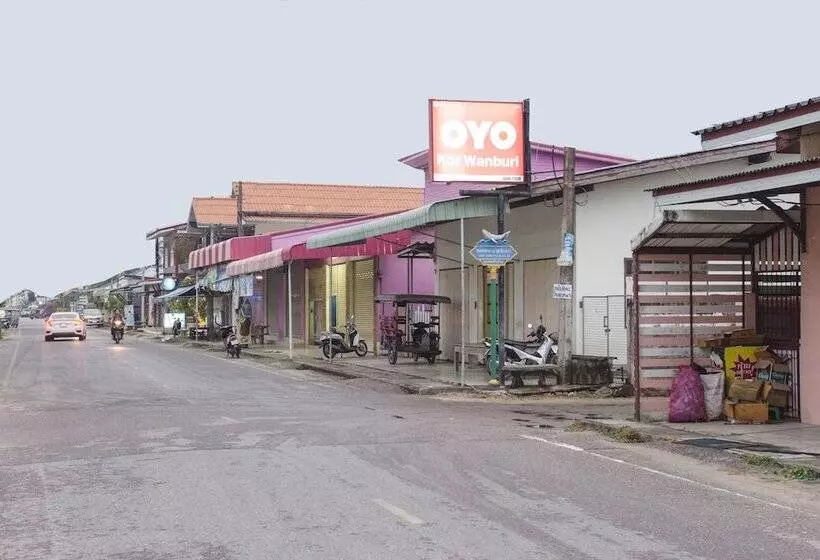هتل Kor Wanburi By Oyo Rooms